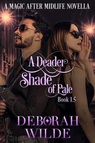 A Deader Shade of Pale by Deborah Wilde