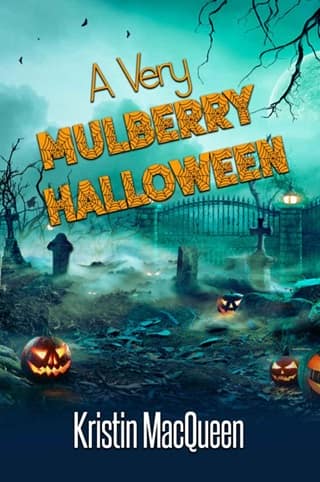 A Very Mulberry Halloween by Kristin MacQueen