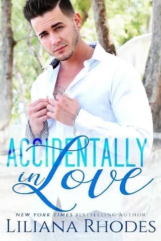 Accidentally in Love by Liliana Rhodes