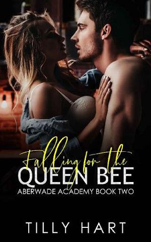 Falling for the Queen Bee by Tilly Hart