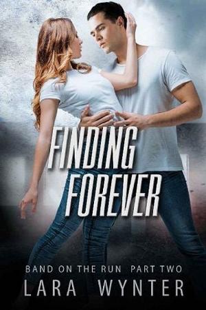 Finding Forever by Lara Wynter