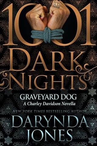 Graveyard Dog by Darynda Jones