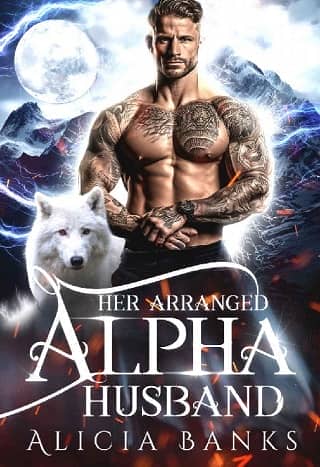 Her Arranged Alpha Husband by Alicia Banks