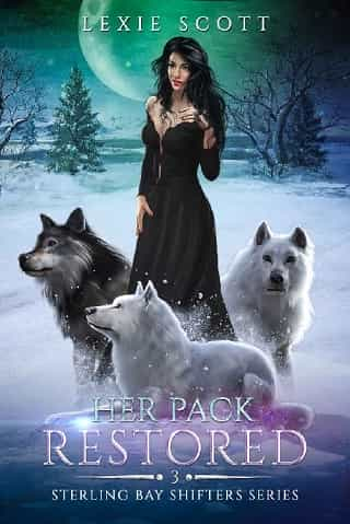 Her Pack Restored by Lexie Scott