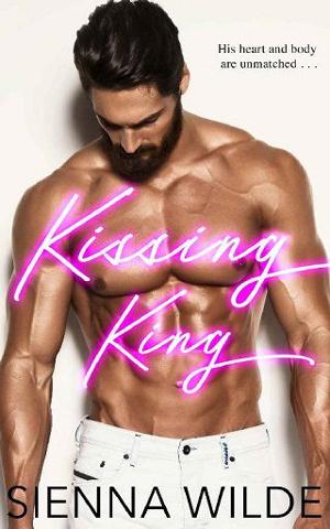 Kissing King by Sienna Wilde