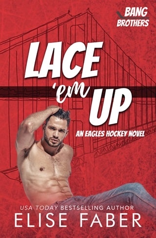 Lace ’em Up by Elise Faber