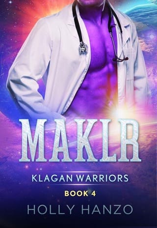 Maklr by Holly Hanzo