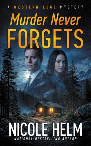 Murder Never Forgets by Nicole Helm