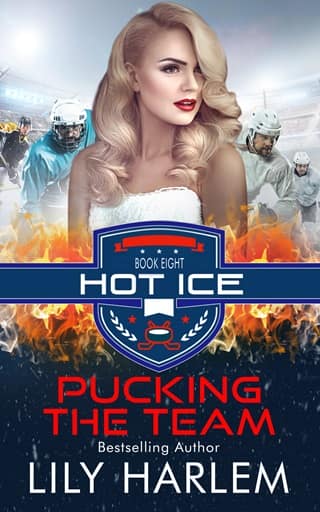 Pucking the Team by Lily Harlem