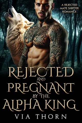 Rejected and Pregnant By the Alpha King by Via Thorn