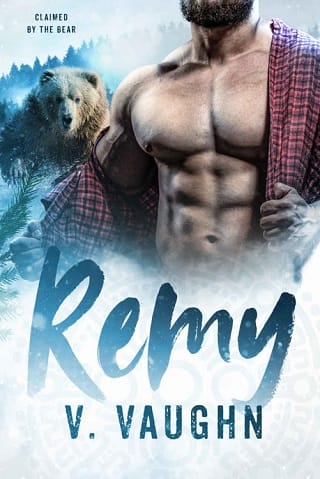 Remy: Claimed By the Bear by V. Vaughn