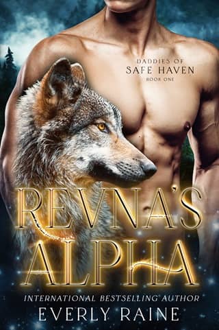 Revna’s Alpha by Everly Raine