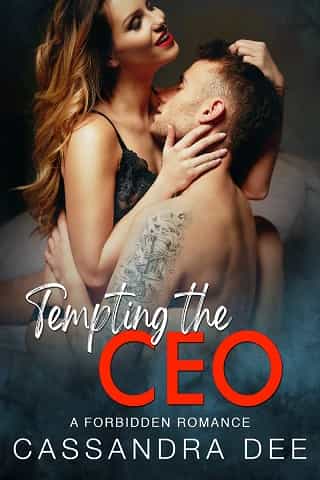 Tempting the CEO by Cassandra Dee