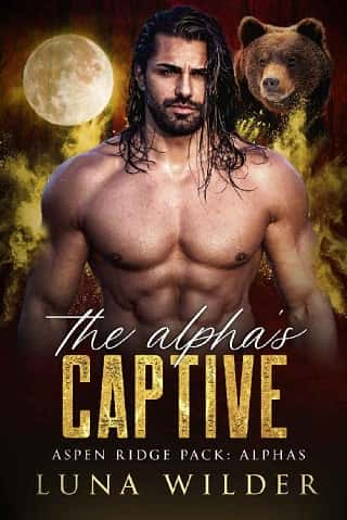 The Alpha’s Captive by Luna Wilder