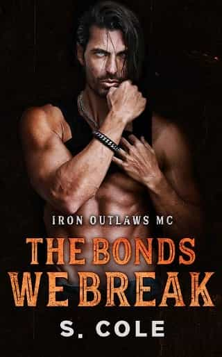 The Bonds We Break by Scarlett Cole