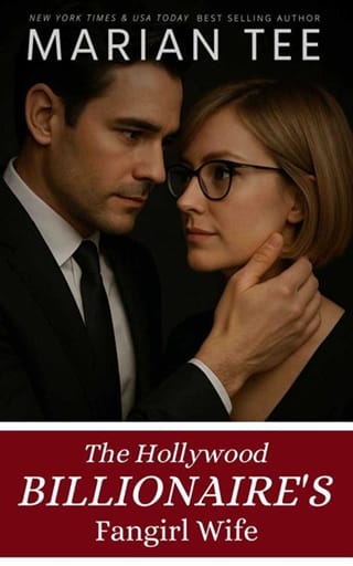 The Hollywood Billionaire’s Fangirl Wife by Marian Tee